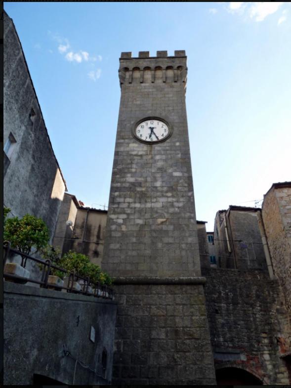 La Grotta Nel Borgo Roccastrada